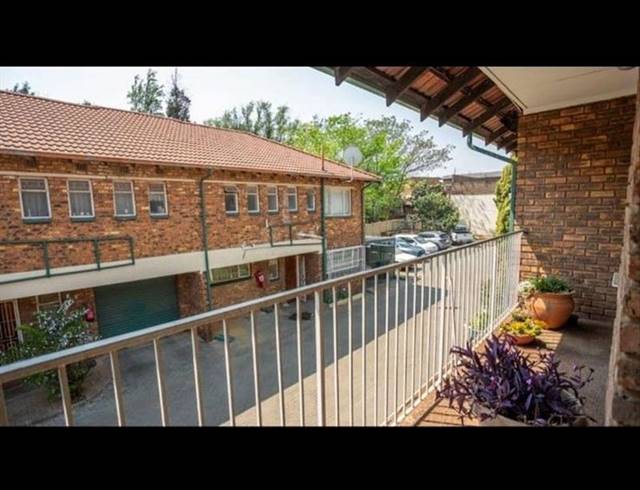 3 BEDROOM TOWNHOUSE FOR SALE IN WITFIELD